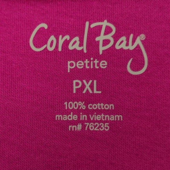 Fuchsia Ladies Top - Picture 3 of 6